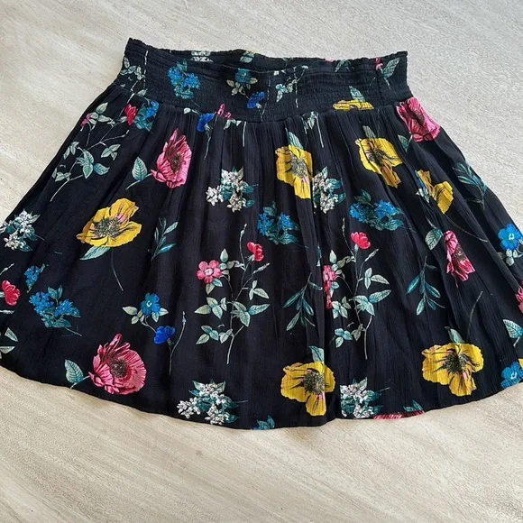 New Old Navy Skirt Large - Picture 1 of 13